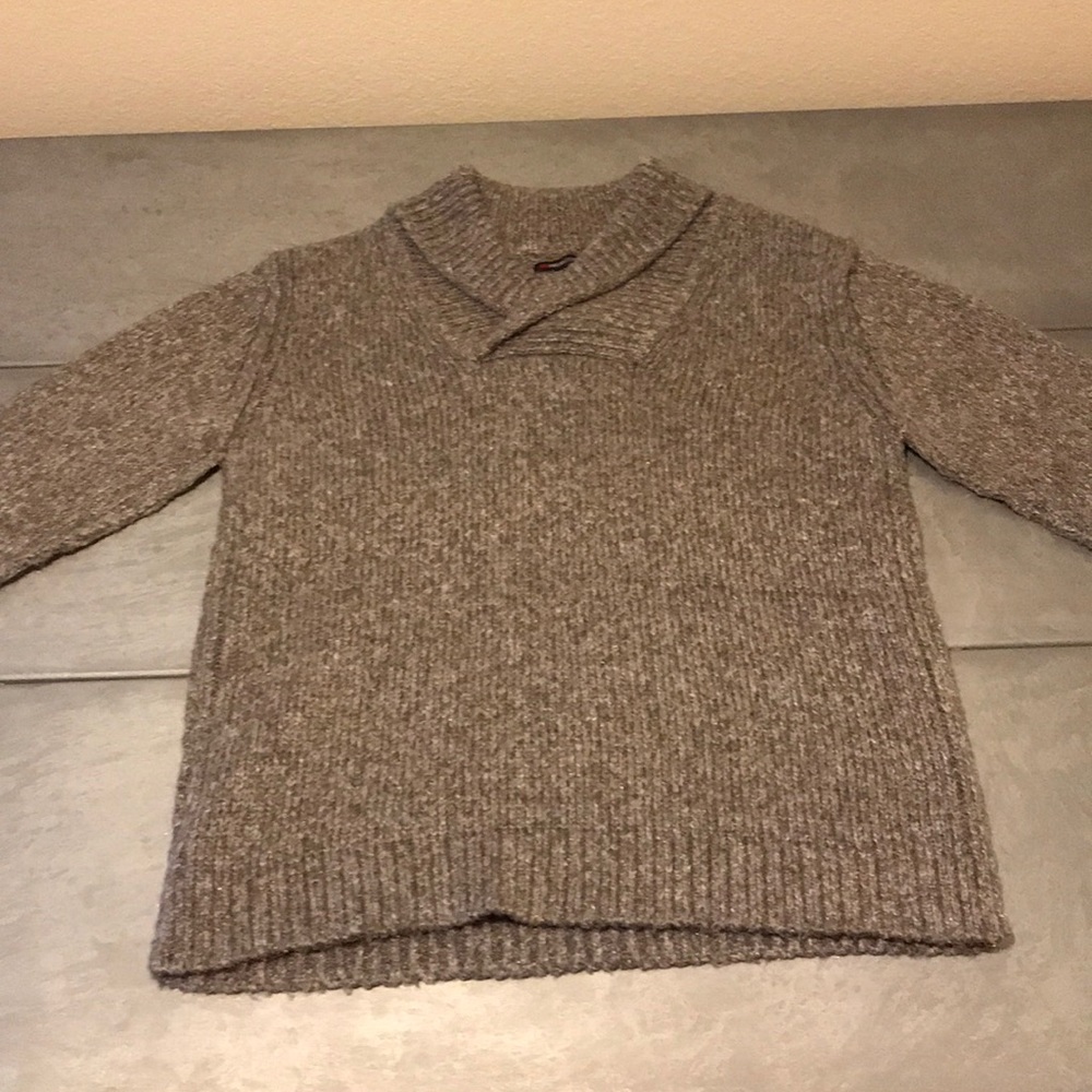 Men’s sweater